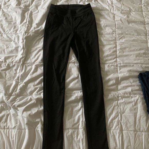 NWOT BCBG Maxazaria leggings, Xs - Picture 3 of 7